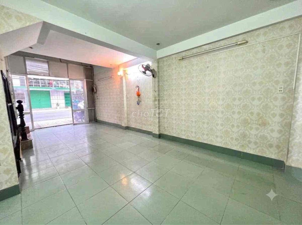 apartment 40 м², Танлап