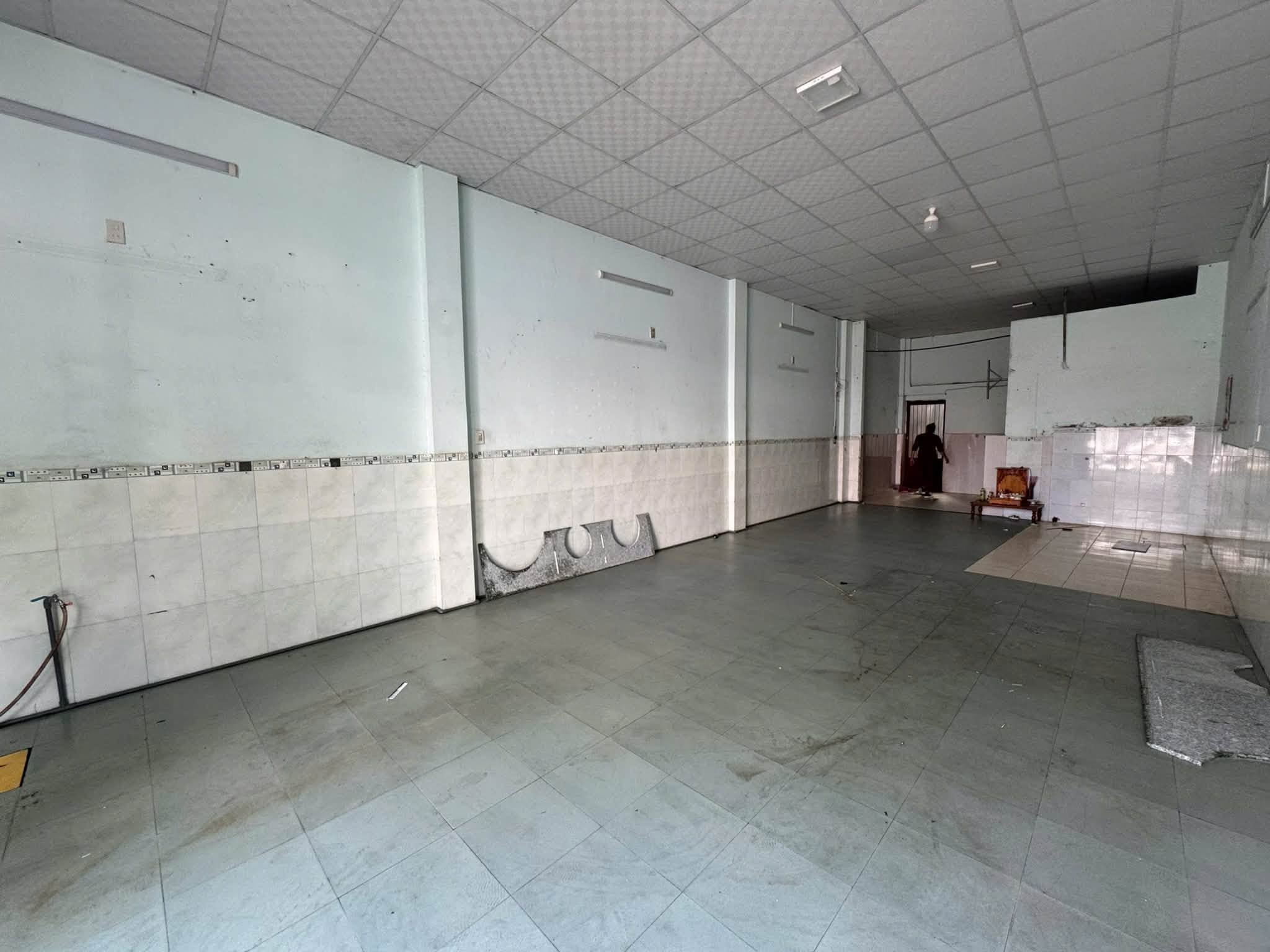Помещение на Sầm Đức Phú Long, Нячанг